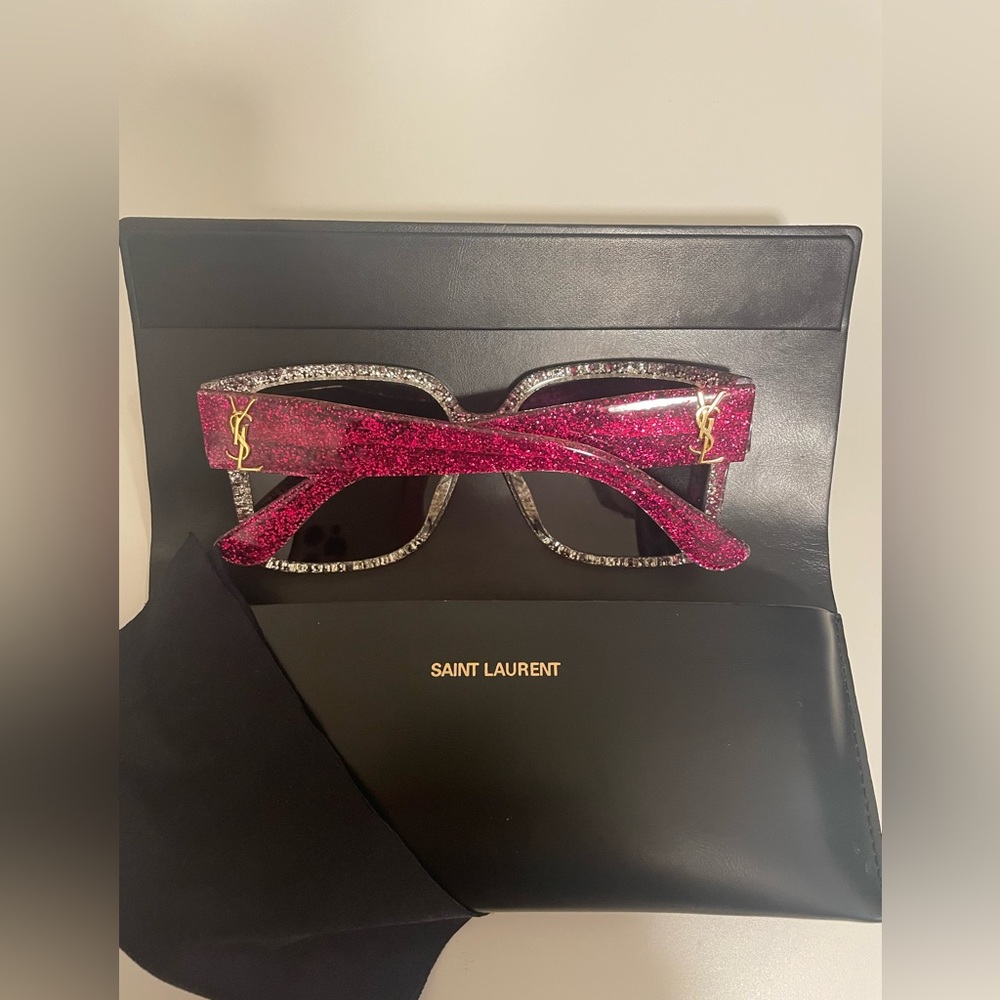 YSL - Picture 4 of 8